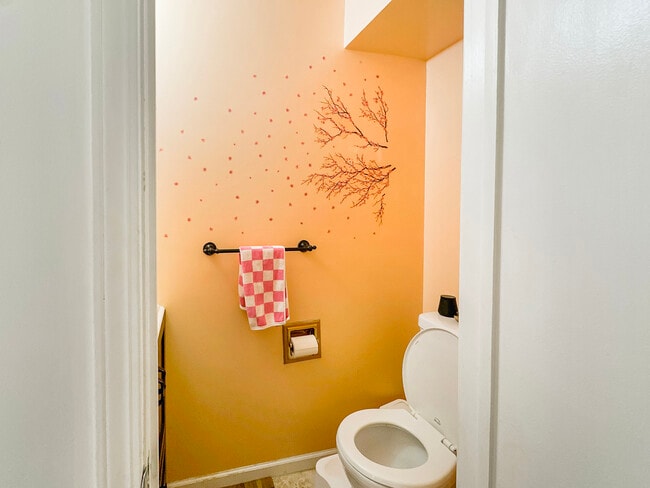 Building Photo - 204 Inverrary Ln