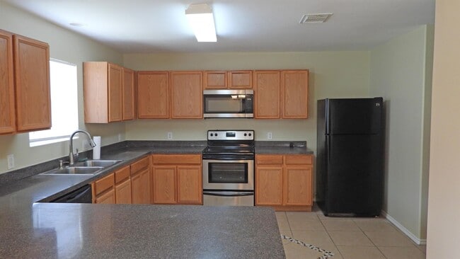 Building Photo - 6318 N 19th Ln