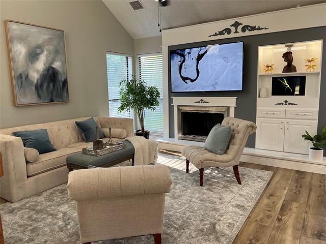 Building Photo - 4313 Kenwood Dr