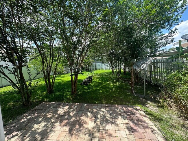 Building Photo - 14328 Rainsong Dr