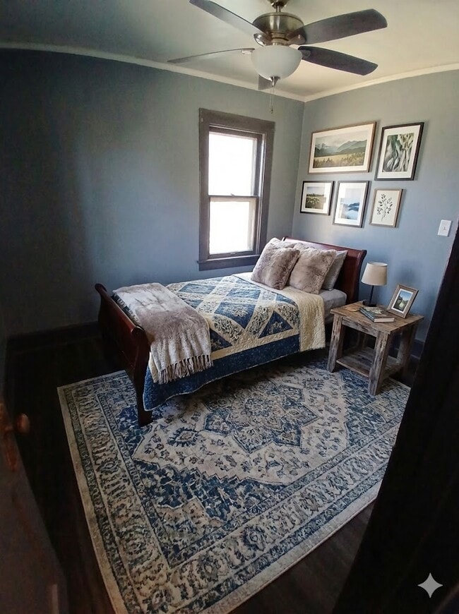 Building Photo - 1610 Post Ave