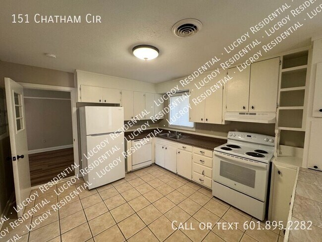 Building Photo - 151 Chatham Cir