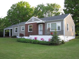 Building Photo - 3403 Luwana Rd