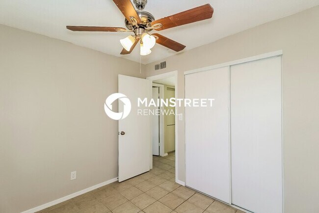 Building Photo - 3 Bedroom Pet-Friendly Home in MESA, AZ with Main Street Renewal