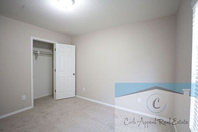 Building Photo - Move in special $800!! Beautiful 3 bed / 2 bath home - Nettleton!!