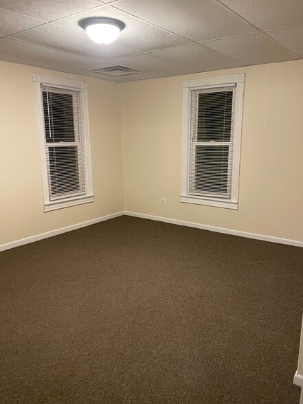 Building Photo - 1558 Scott St