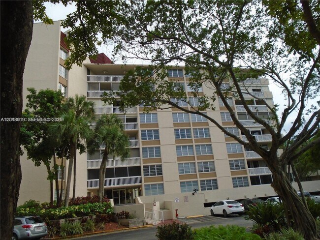 Building Photo - 6921 Environ Blvd