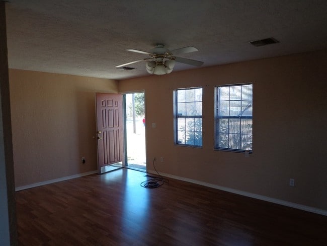 Building Photo - 2213 NW 28th St