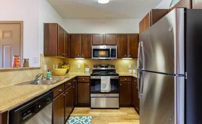 Building Photo - 1 bedroom in Kemah TX 77565
