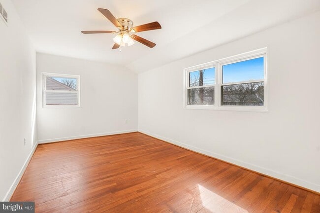 Building Photo - 6212 Carters Ln