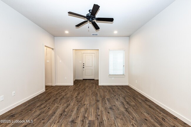 Building Photo - 2527 138th St