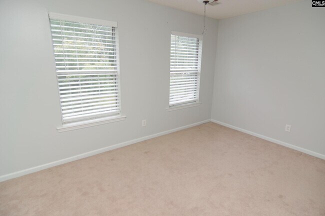 Building Photo - 156 Hunters Trail