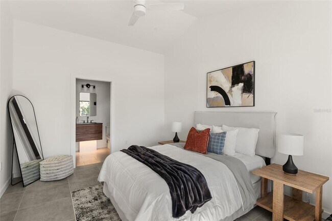 Building Photo - 870 Carver St