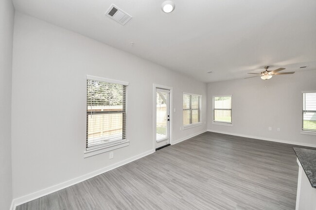 Building Photo - 7711 Longmire Rd