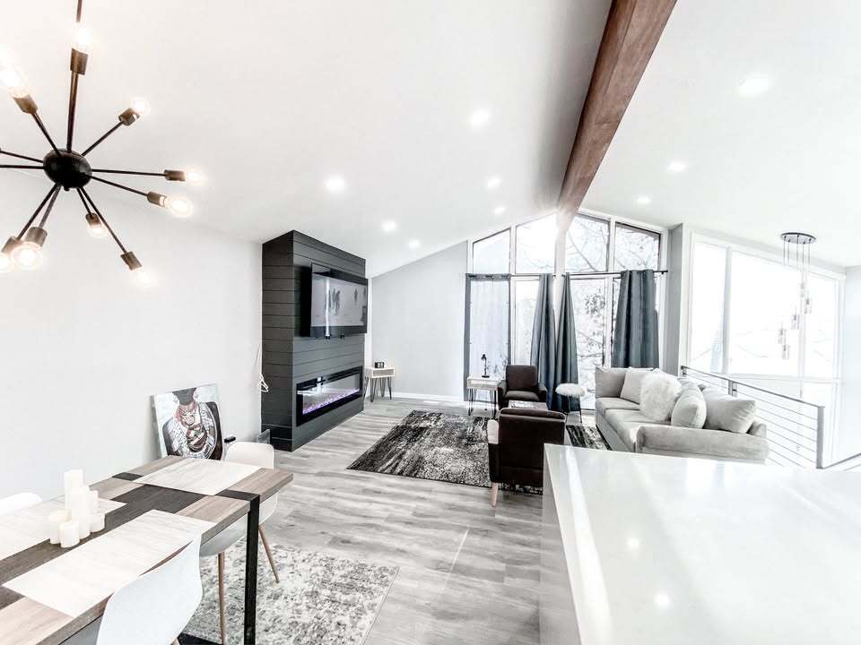 Building Photo - 9483 S Buttonwood Dr