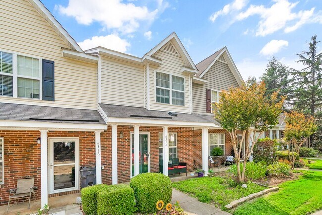 Building Photo - 6314 Inkberry Dr