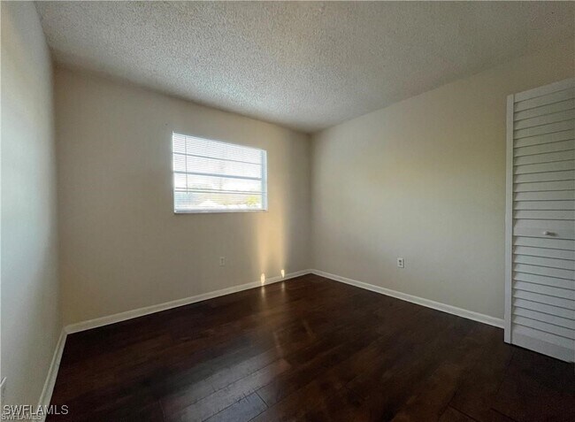 Building Photo - 3325 Arpt Rd S