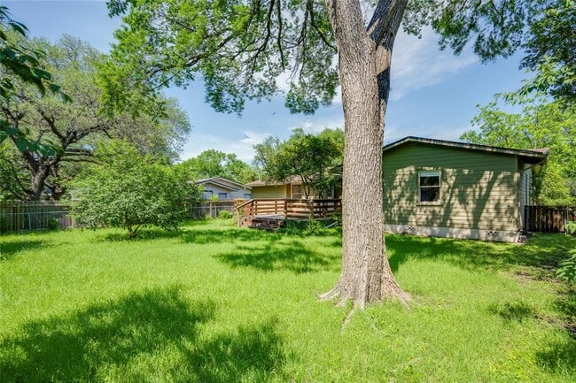 Building Photo - 8314 Polar Dr