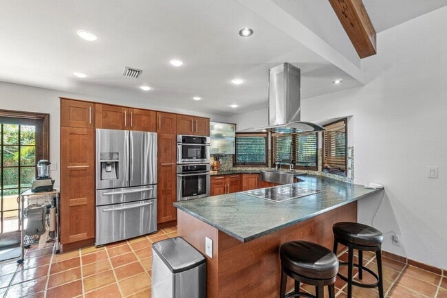 Building Photo - 2598 NW 27th St