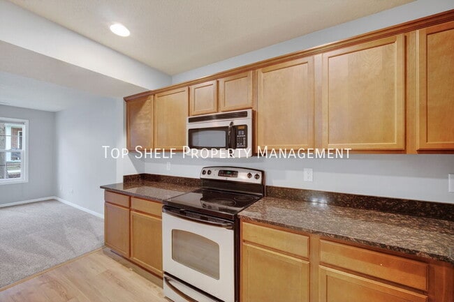 Building Photo - 9125 Greenspire Dr