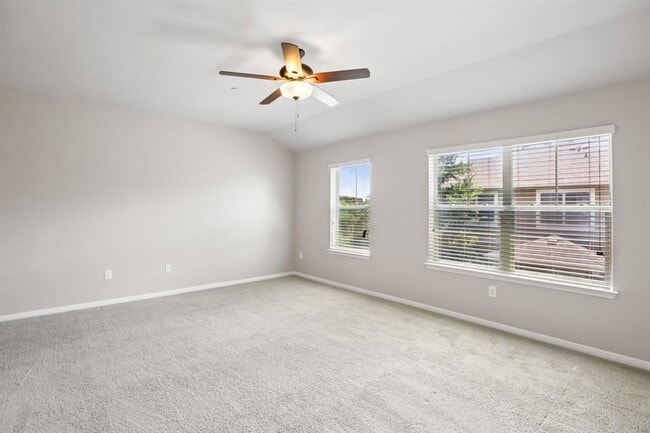 Building Photo - 516 E Slaughter Ln