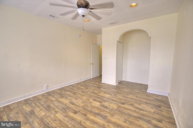 Building Photo - 2540 Greenmount Ave