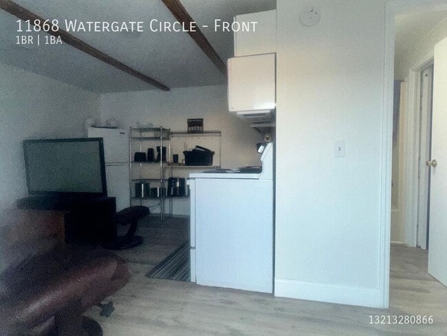 Building Photo - 11868 Watergate Cir