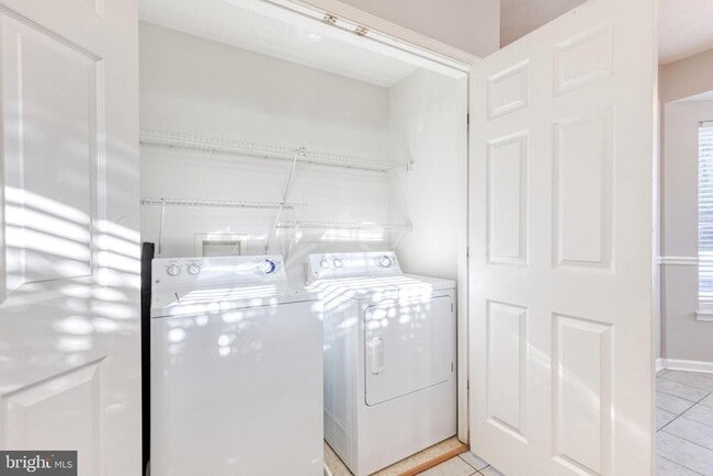 Building Photo - 747 Heather Stone Loop