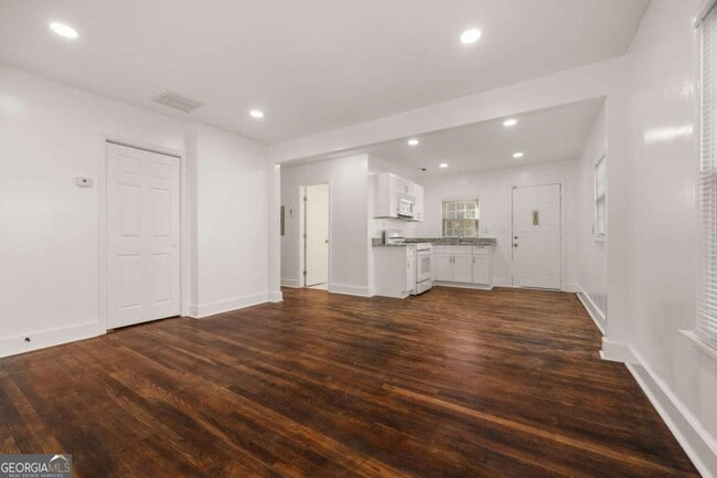 Building Photo - 2584 Oldknow Dr NW