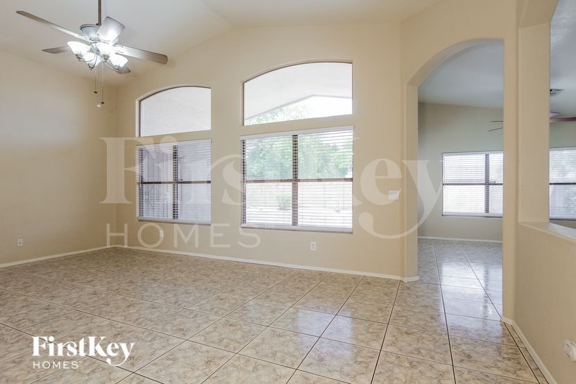 Building Photo - 2405 N 128th Dr