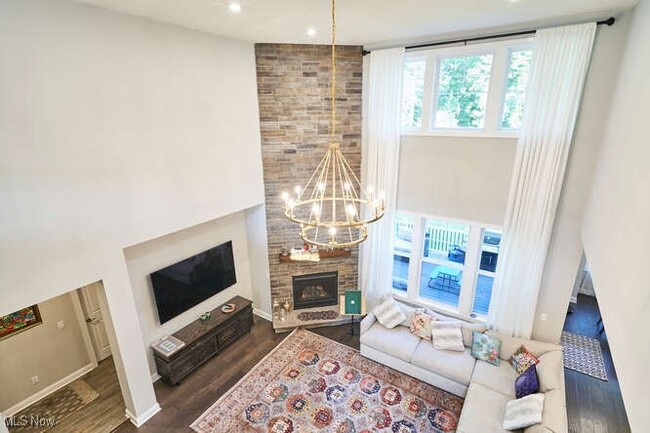 Building Photo - 538 High Point Dr