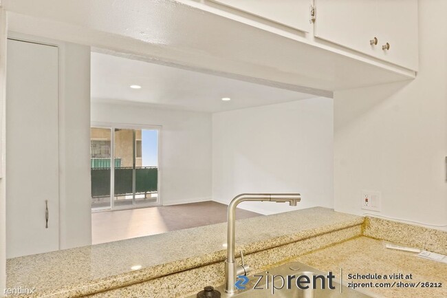 Building Photo - 2 br, 2 bath Condo - 5460 White Oak Ave, E...