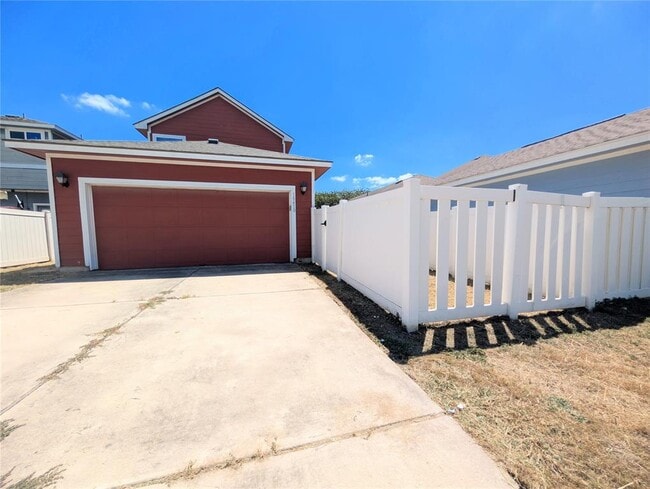 Building Photo - 18410 Mammoth Cave Blvd