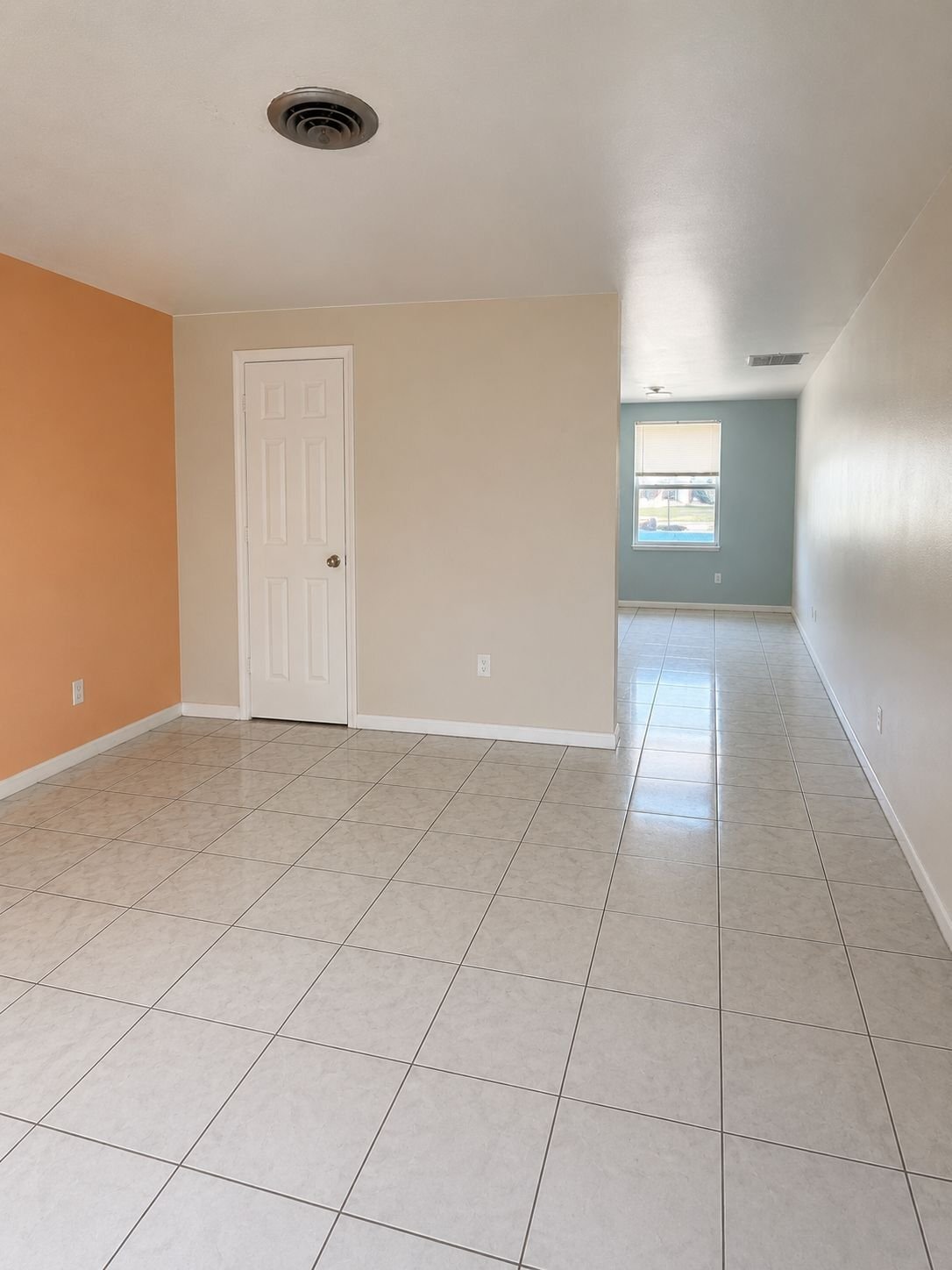 Building Photo - 1604 Cardinal Ln