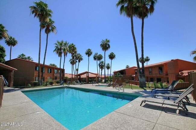 Building Photo - 16255 E Rosetta Dr