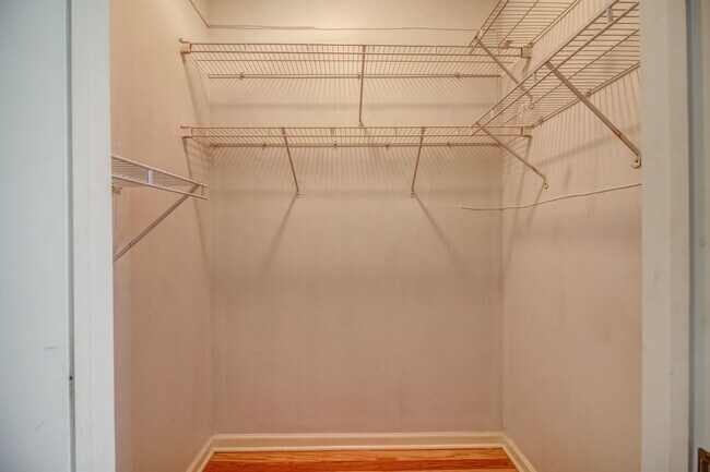 Building Photo - 1300 Grand St