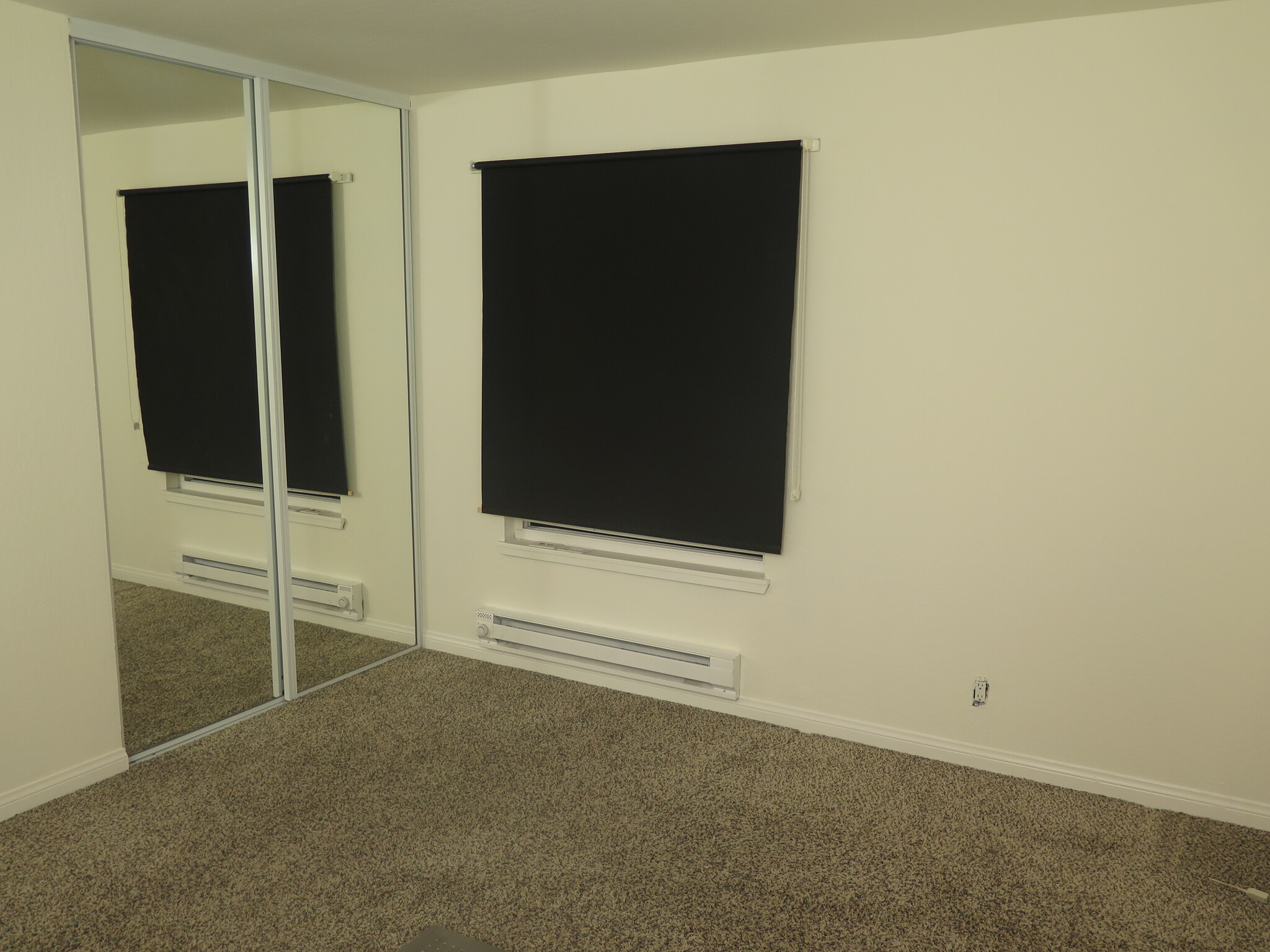 Bedroom - 1085 Murrieta Boulevard