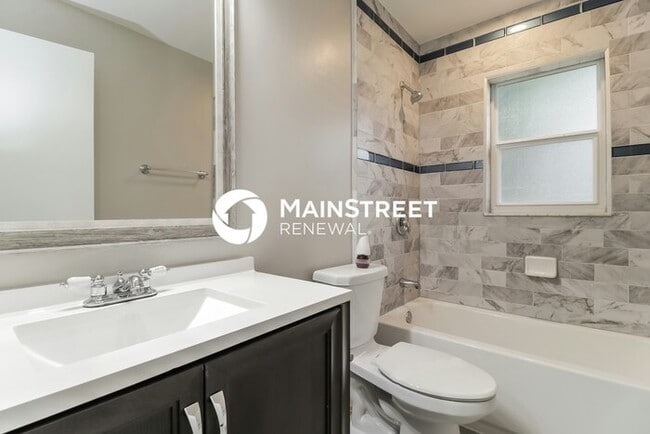 Building Photo - 3 Bedroom Pet-Friendly Home in Orlando, FL...