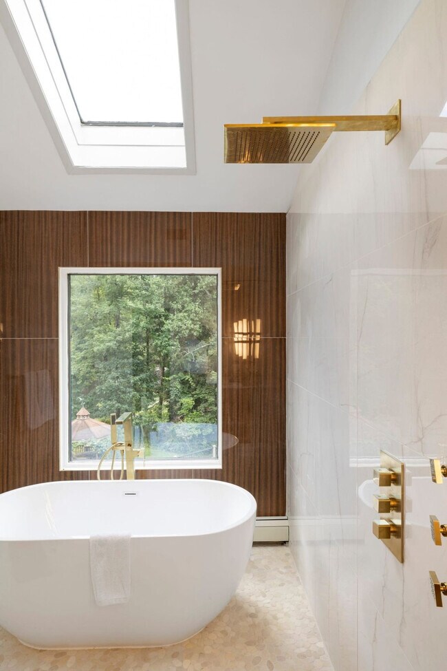 Building Photo - 2A Cherry Ln