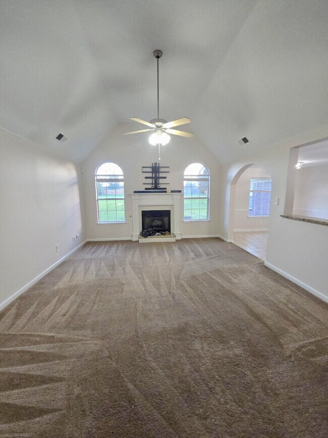 Building Photo - Room to Spread Out! 3-Bedroom Atoka Home with Bonus Room & Fenced Yard