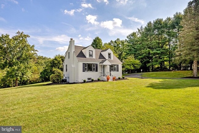 Building Photo - 11410 Waples Mill Rd