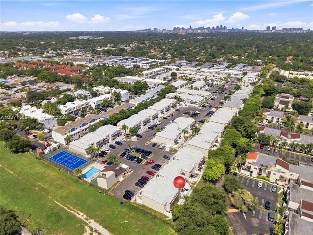 Building Photo - 6870 SW 45th Ln