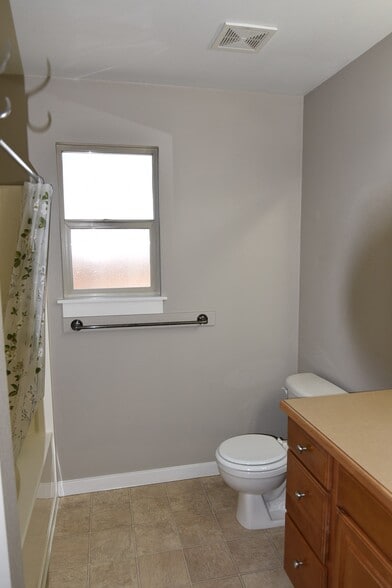 Building Photo - 11215 W Springgold Dr