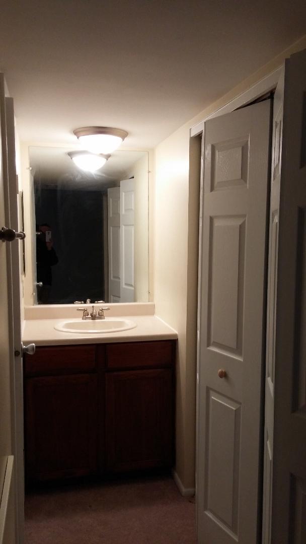 second bathroom - 4655 Merrimar Cir E