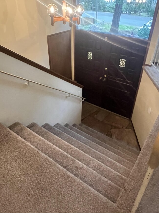 Building Photo - 4426 Holly Ln NW