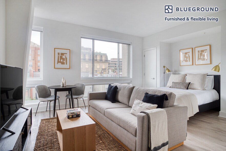 Primary Photo - 1772 Church St NW