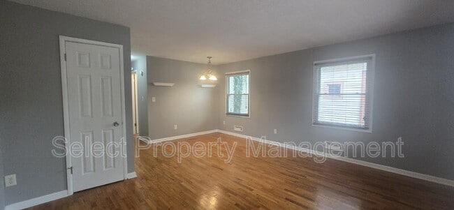 Building Photo - 616 Lawton Pl