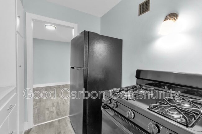 Building Photo - 29 Benwood Ave