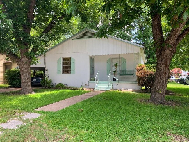 Building Photo - 1500 Ullrich Ave
