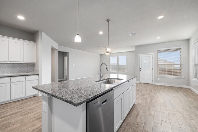 Building Photo - 180 Tanager Dr